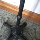 Bistro table in white marble and cast iron