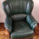 Duo de fauteuils cuir années 1980