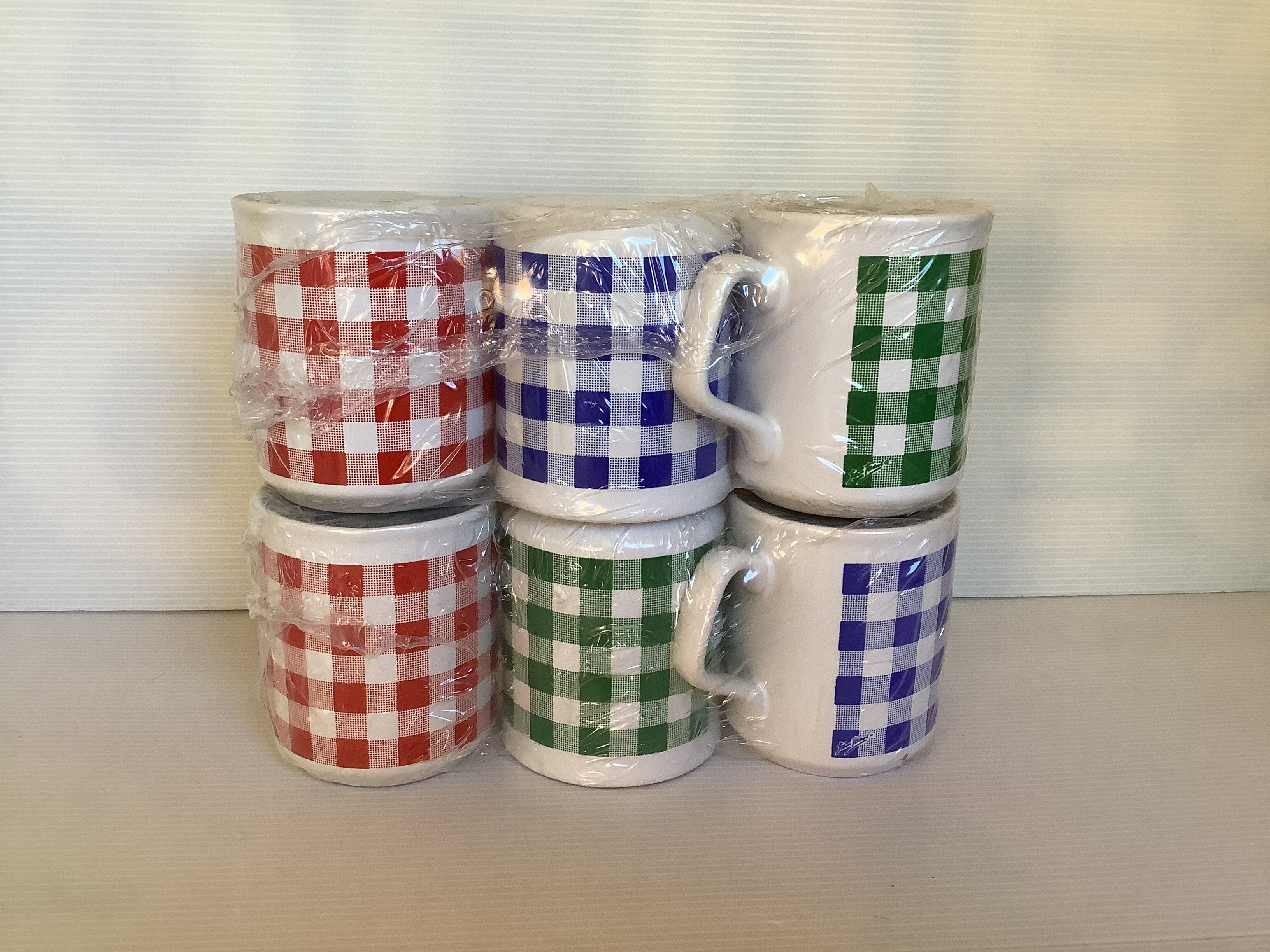 6 Tams England checkered mug cups