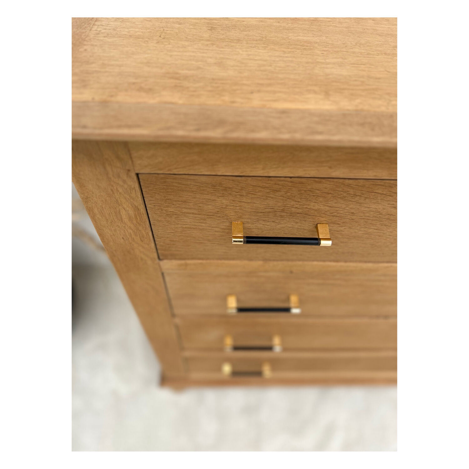 Vintage chest of drawers