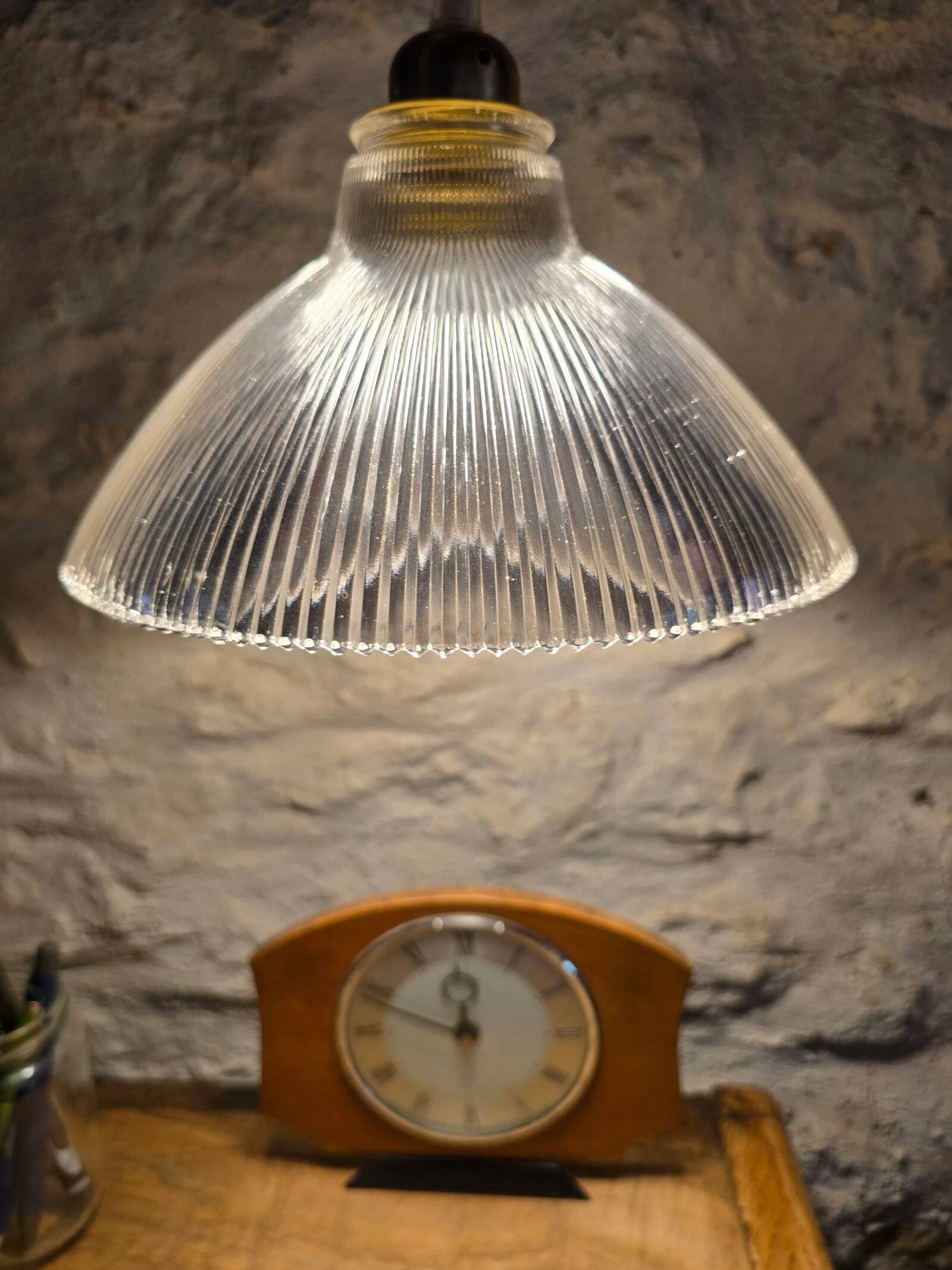 Suspension globe style holophane industriel vintage
