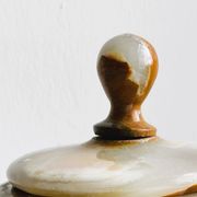 Marbled onyx box with lid - empty pocket bowl on marble base.