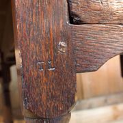 Folding round table in 18th century oak wood