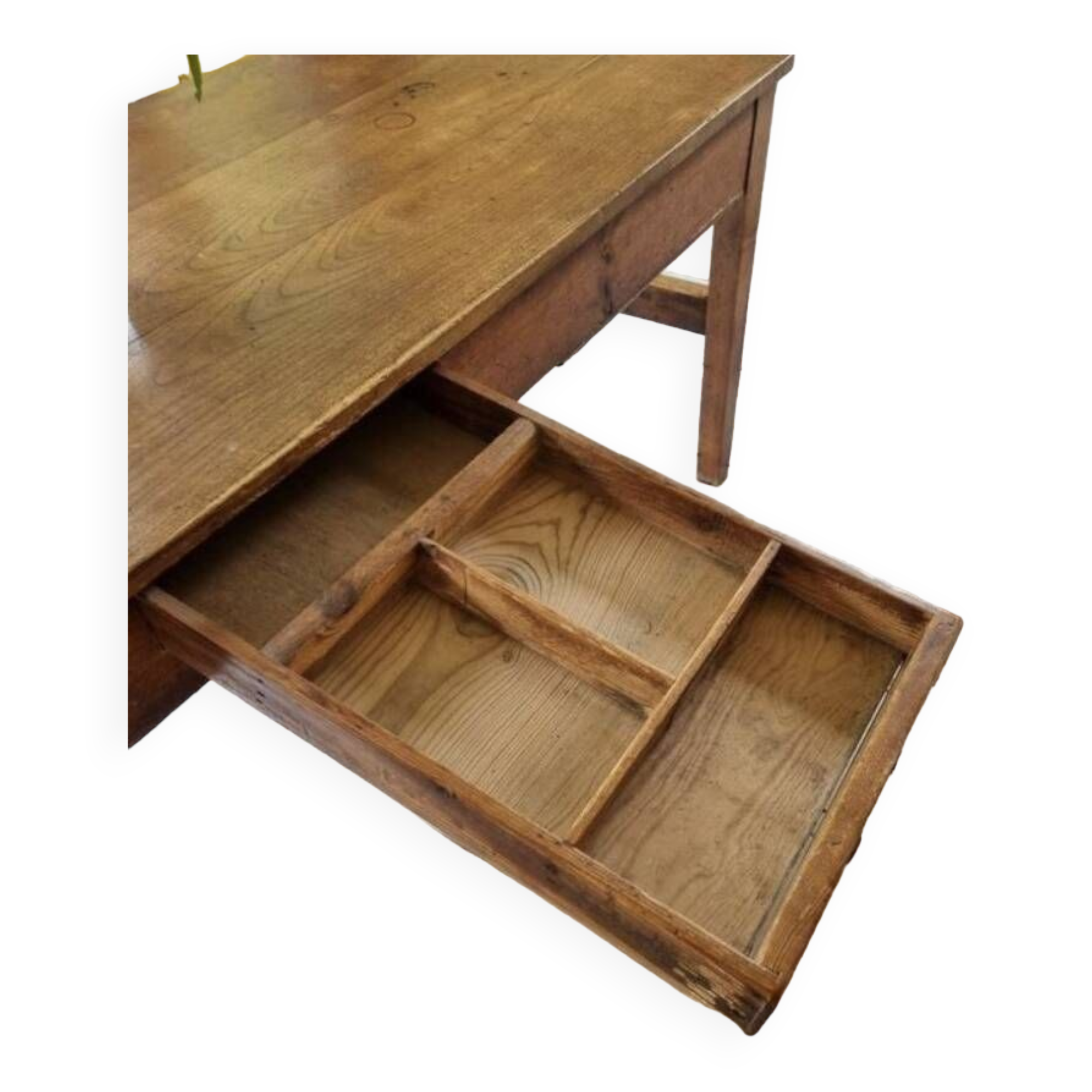 Large chestnut firm table