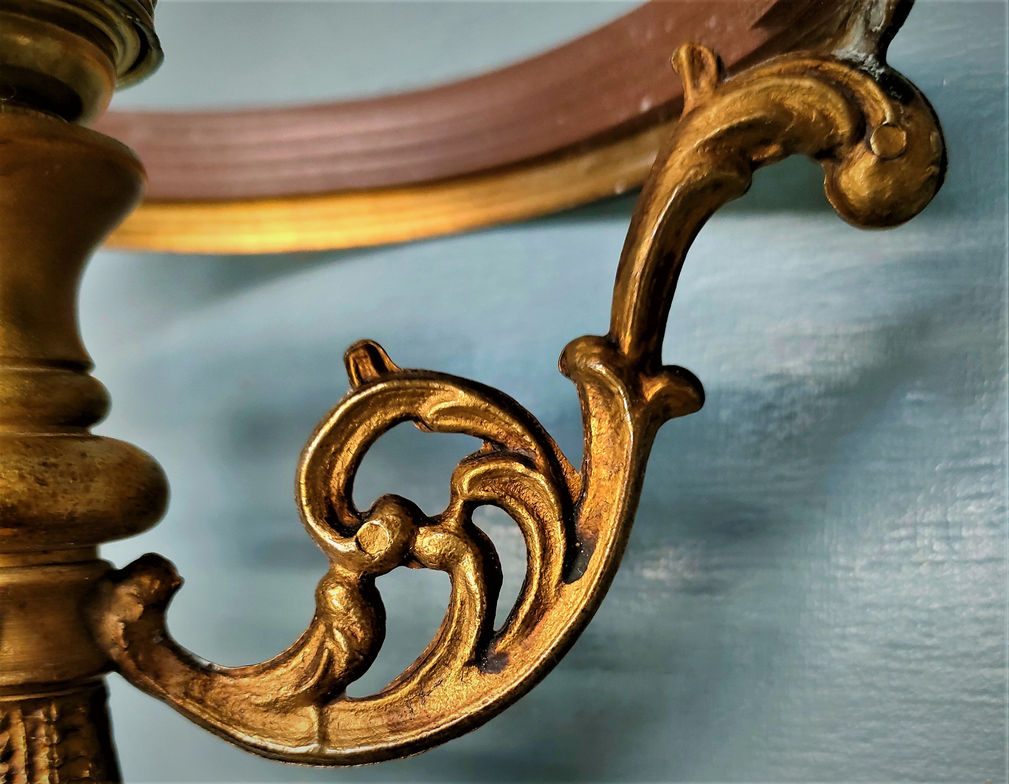Tripod table lamp - Gilded bronze, opaline - 50s - France