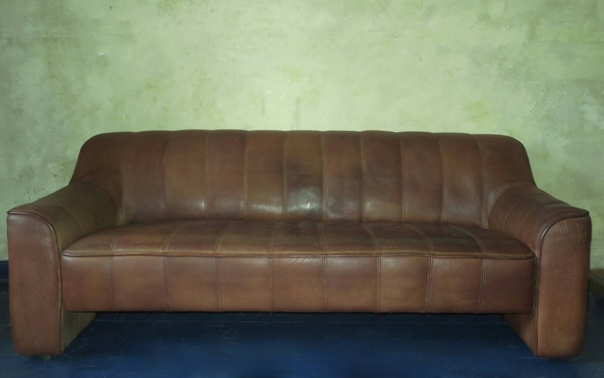 De Sede DS44 buffalo leather 3-seater sofa, Switzerland 1970s