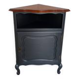 Corner cabinet