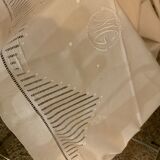 Drap ancien brodé.monogramme brodé MG 219 x 350
