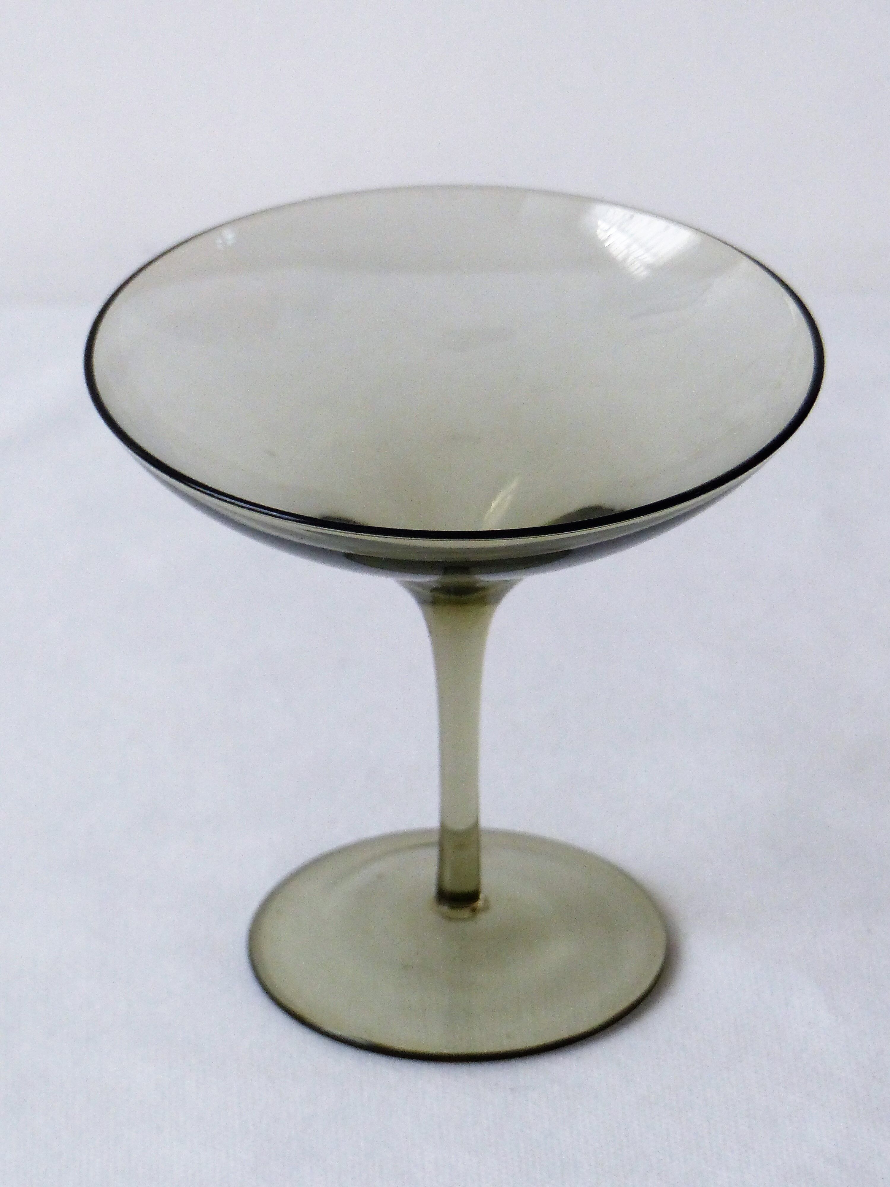 Set of 5 smoked glass cups