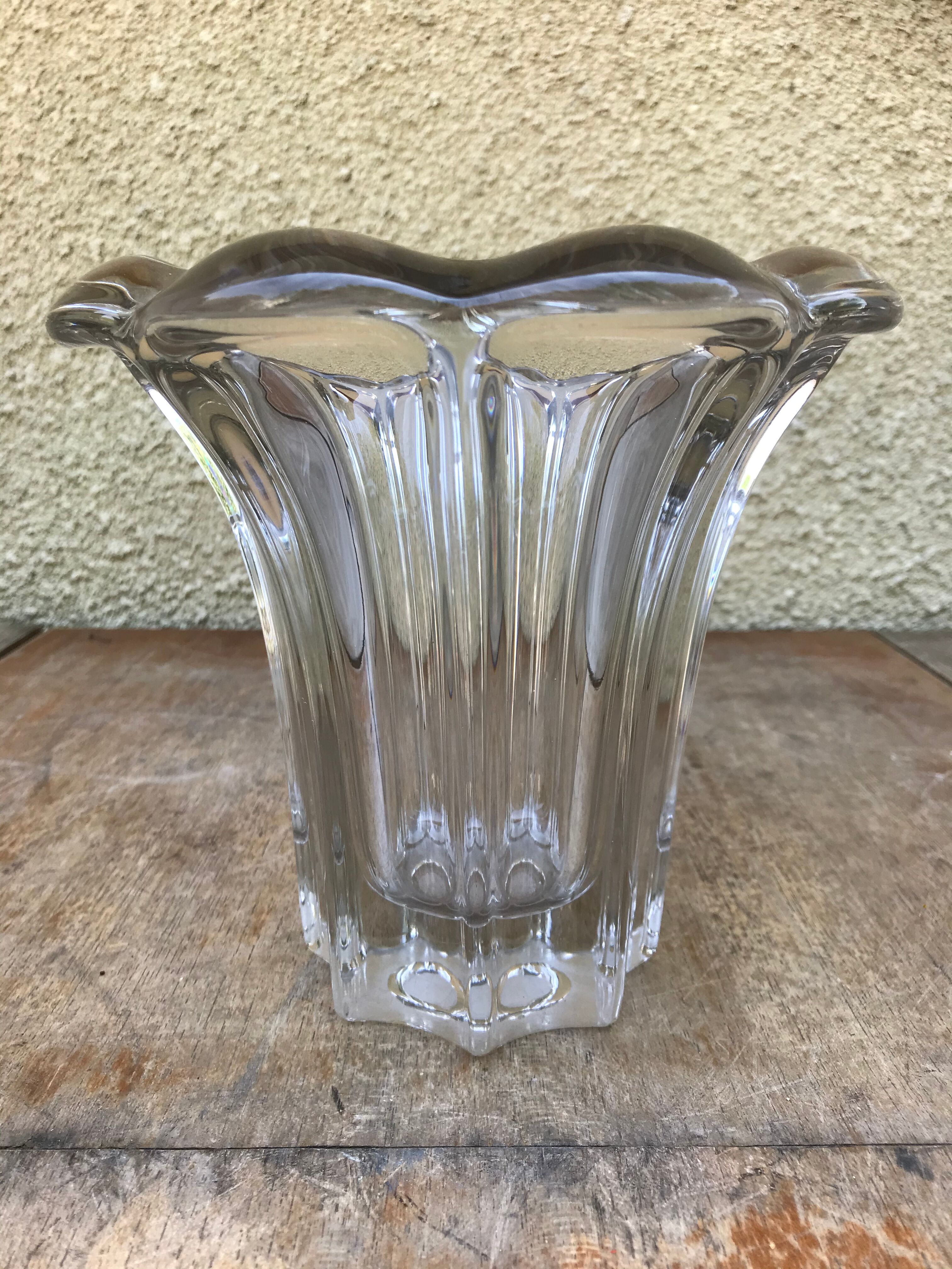 Old vase moulded glass shape flowers 70s vintage