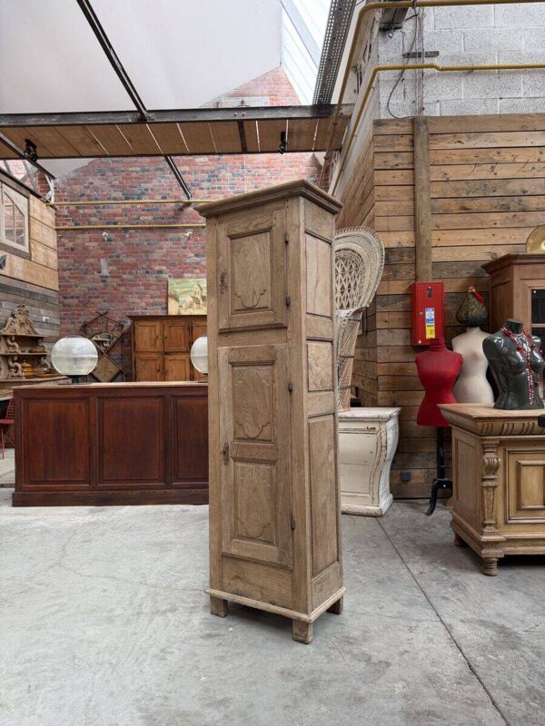 Petite armoire de château XVIIIème