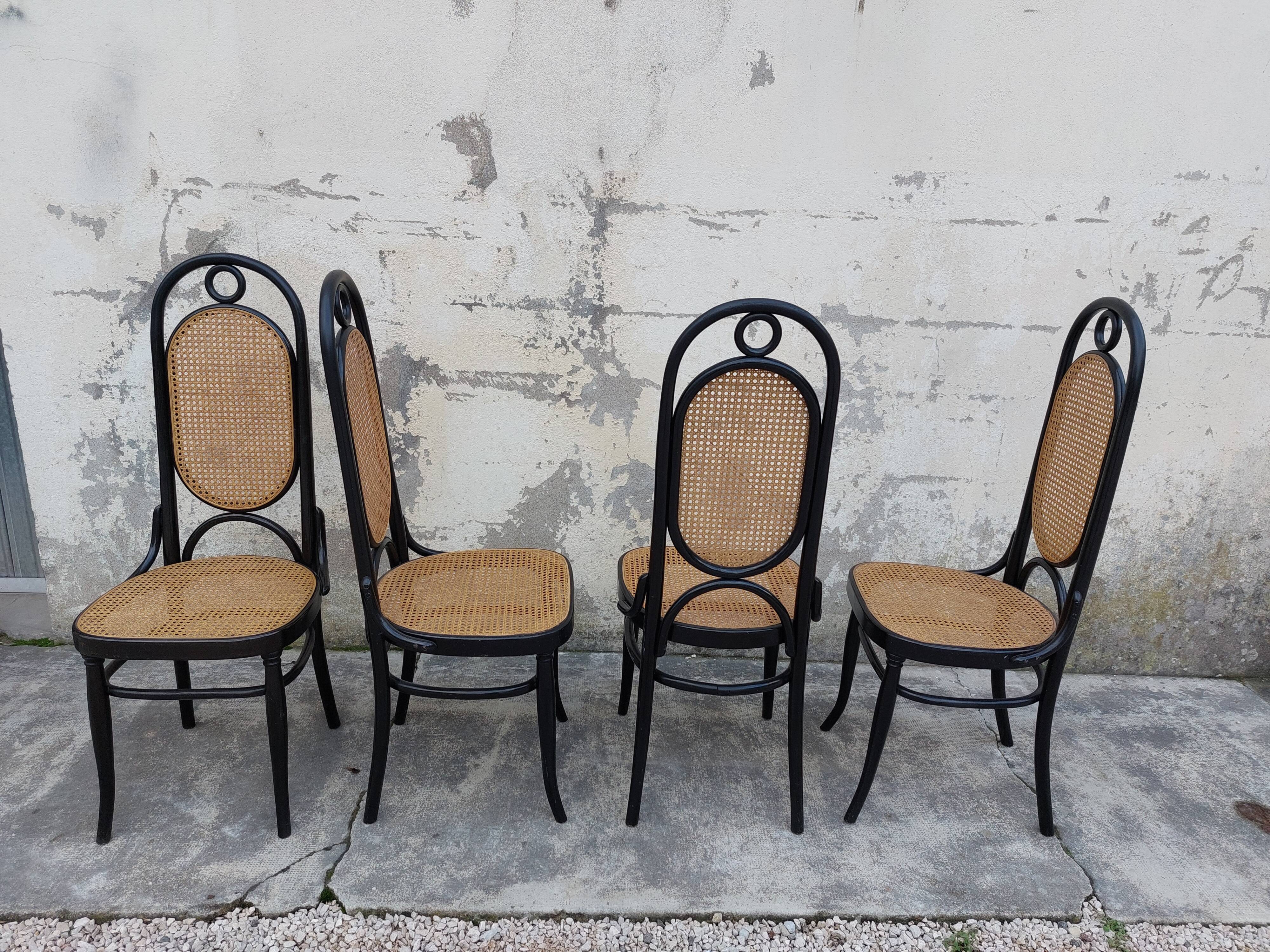 Series of 4 chairs