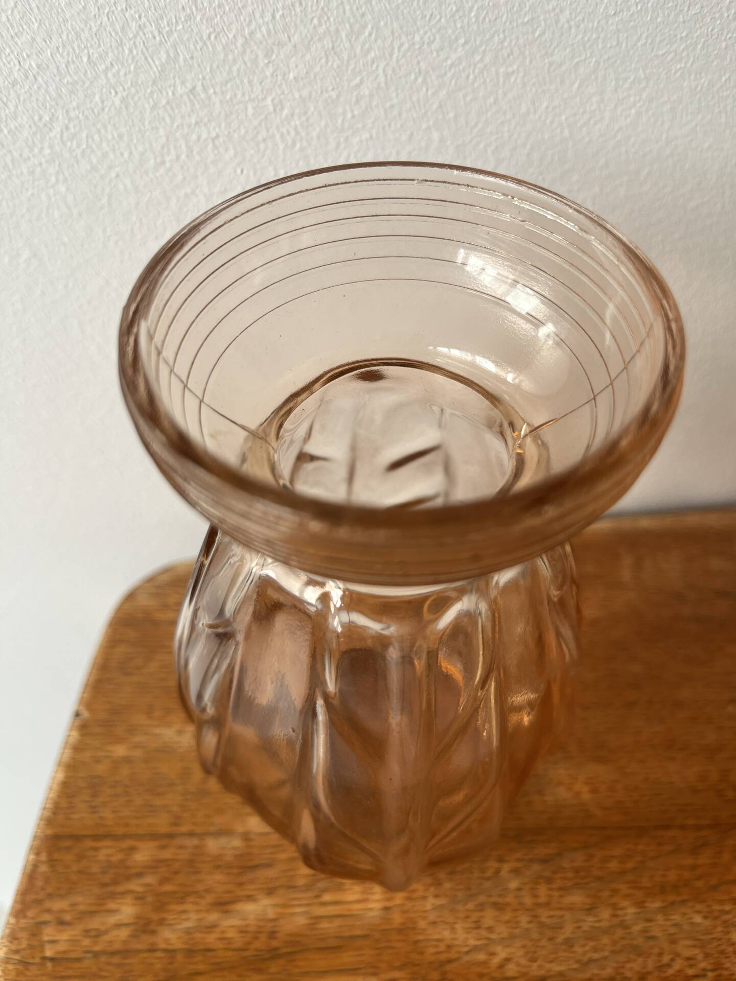Vase pour bulbes verre rosé art déco 