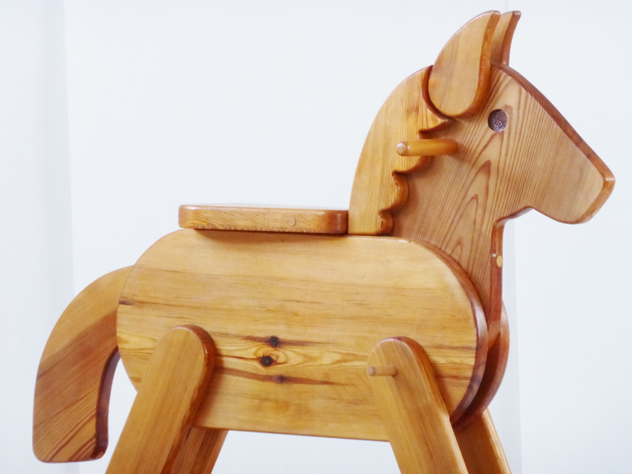 Superb horse rocking in 1970-1980 vintage seventies French rocking horse pine