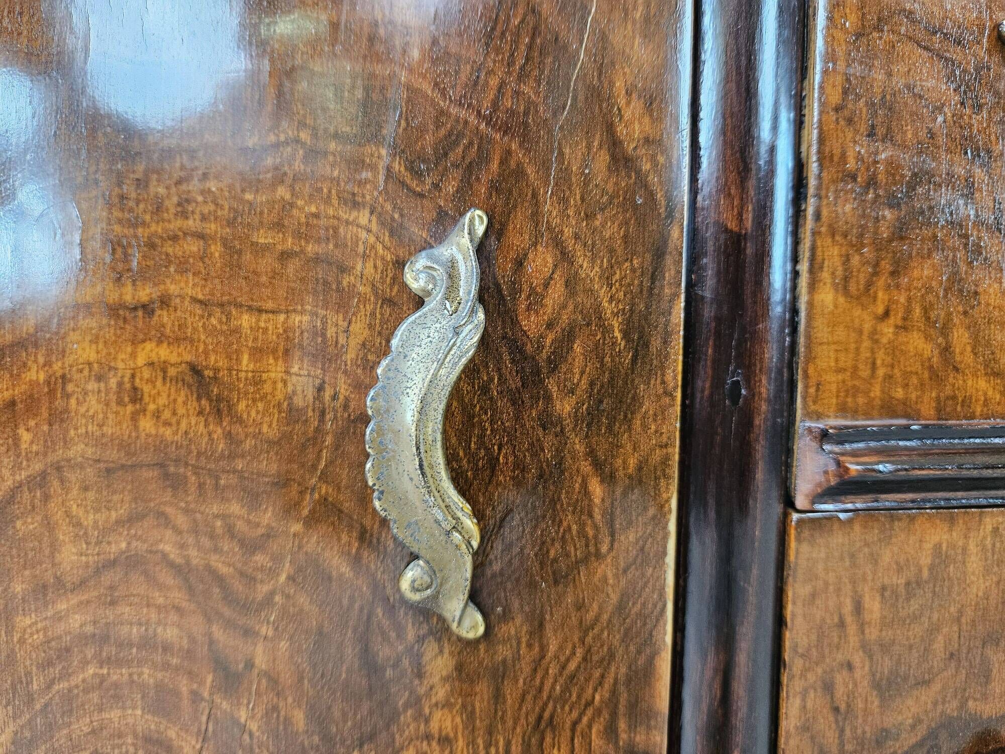 Chippendale walnut burl vanity, 1940