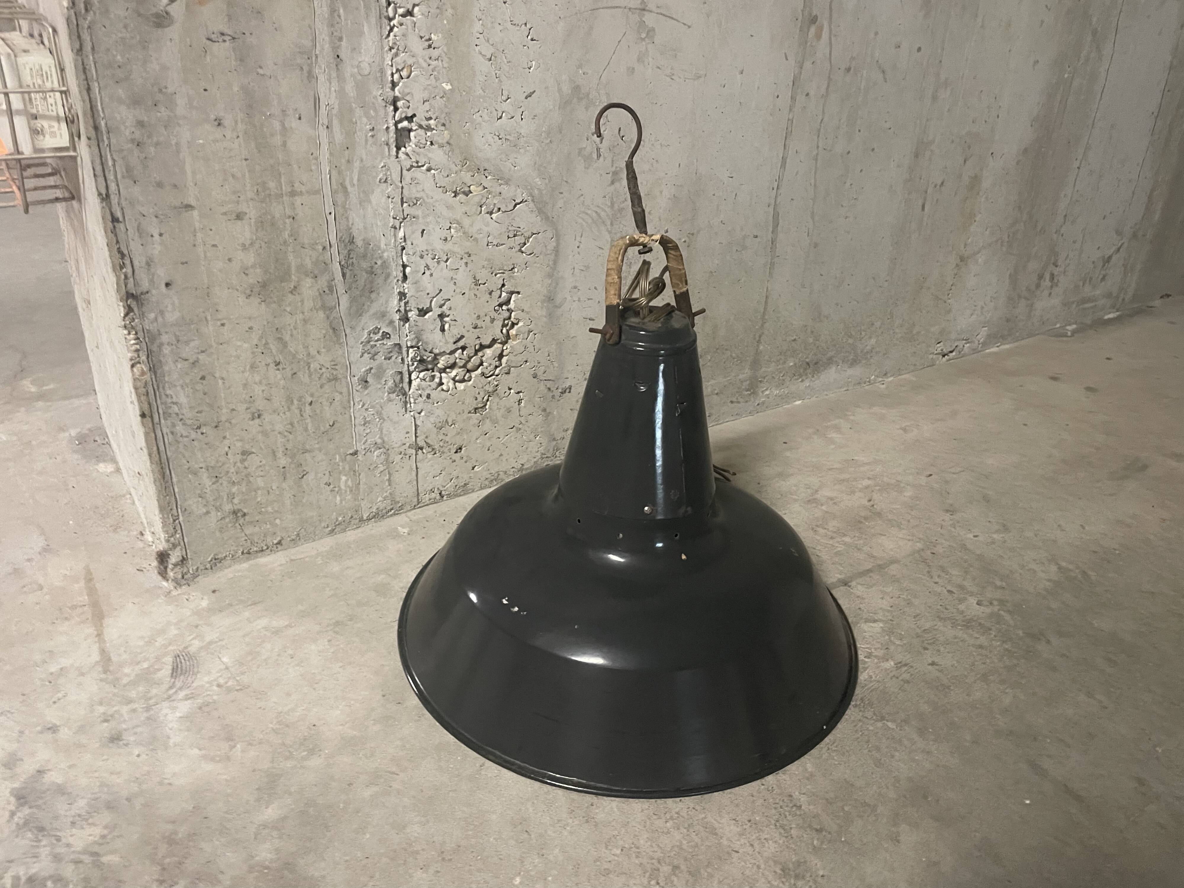 Industrial suspension from the 1950s