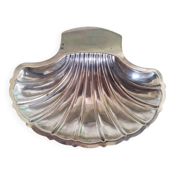 Butter dish, small bowl or shell-shaped trinket dish in silver-plated metal.