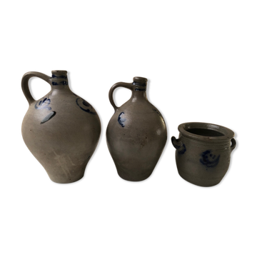 Set of 3 stoneware jars