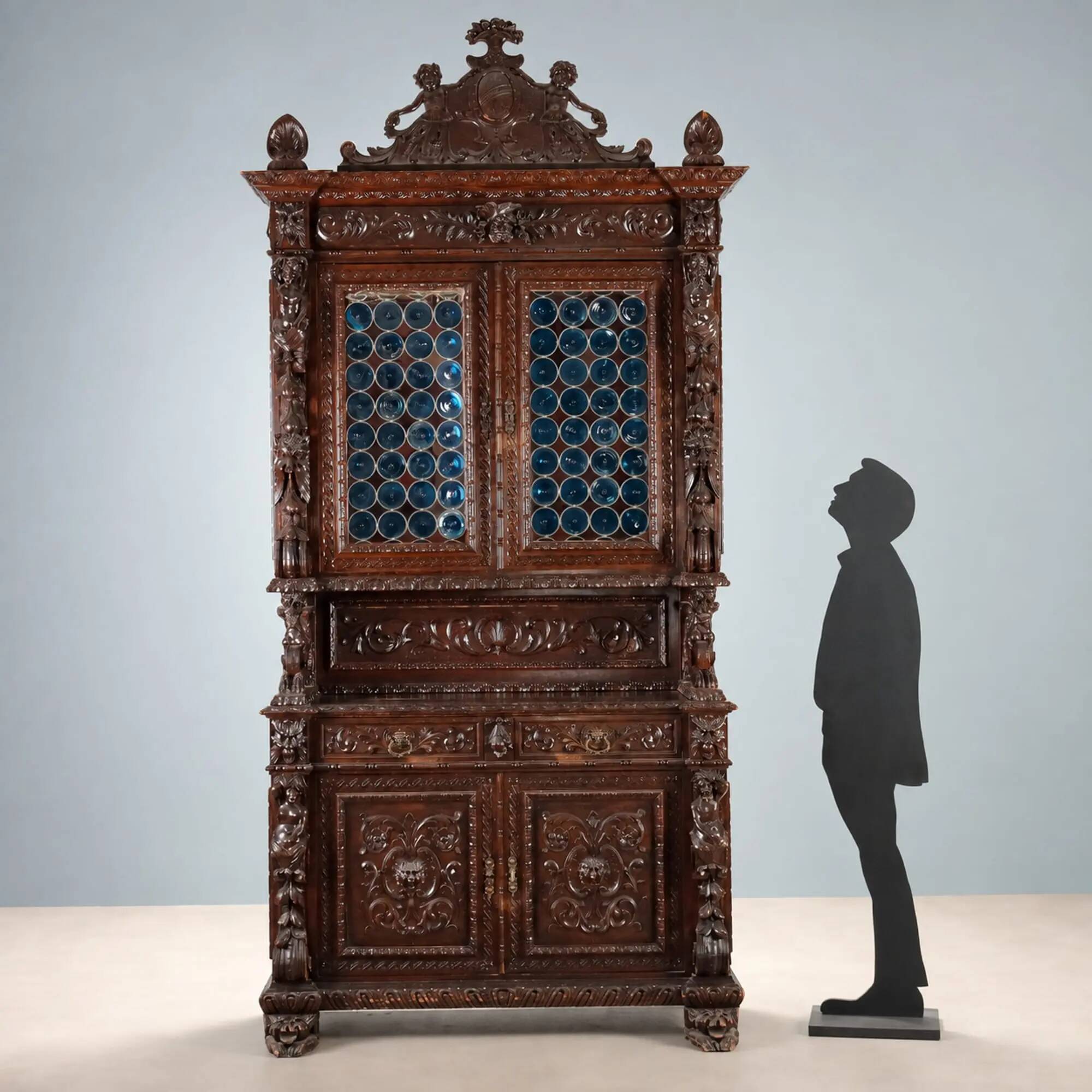 Antique neo-baroque display cabinet carved in walnut, Italy, 19th century