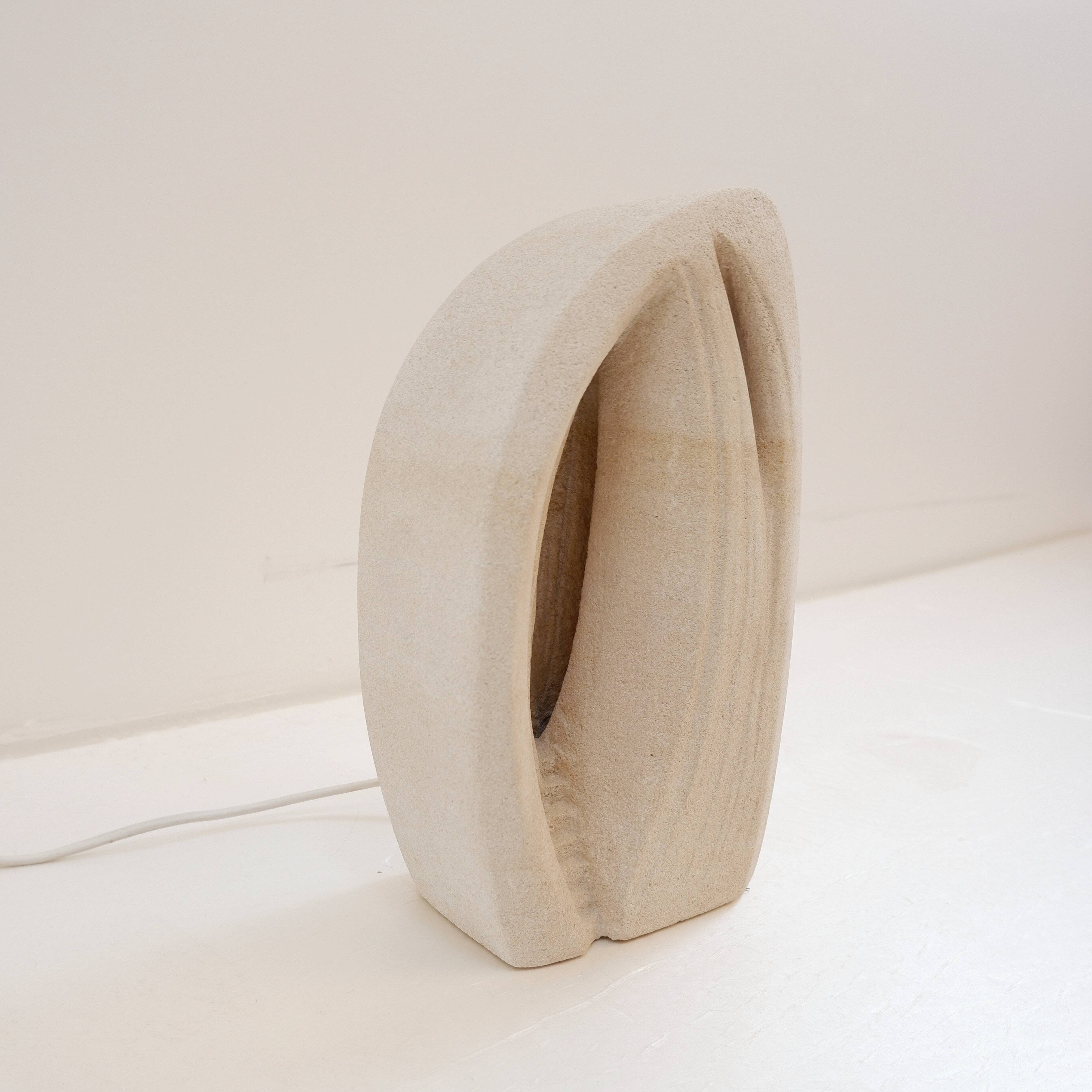 Brutalist carved stone table lamp - Circa 1980