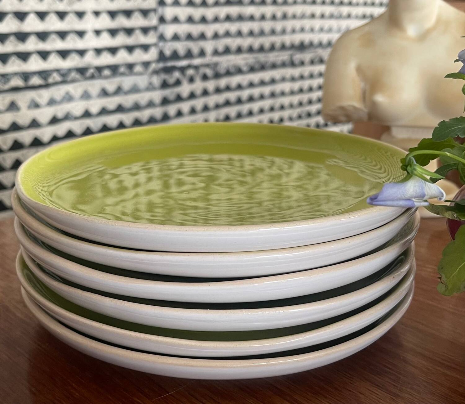 6 glazed ceramic dessert plates