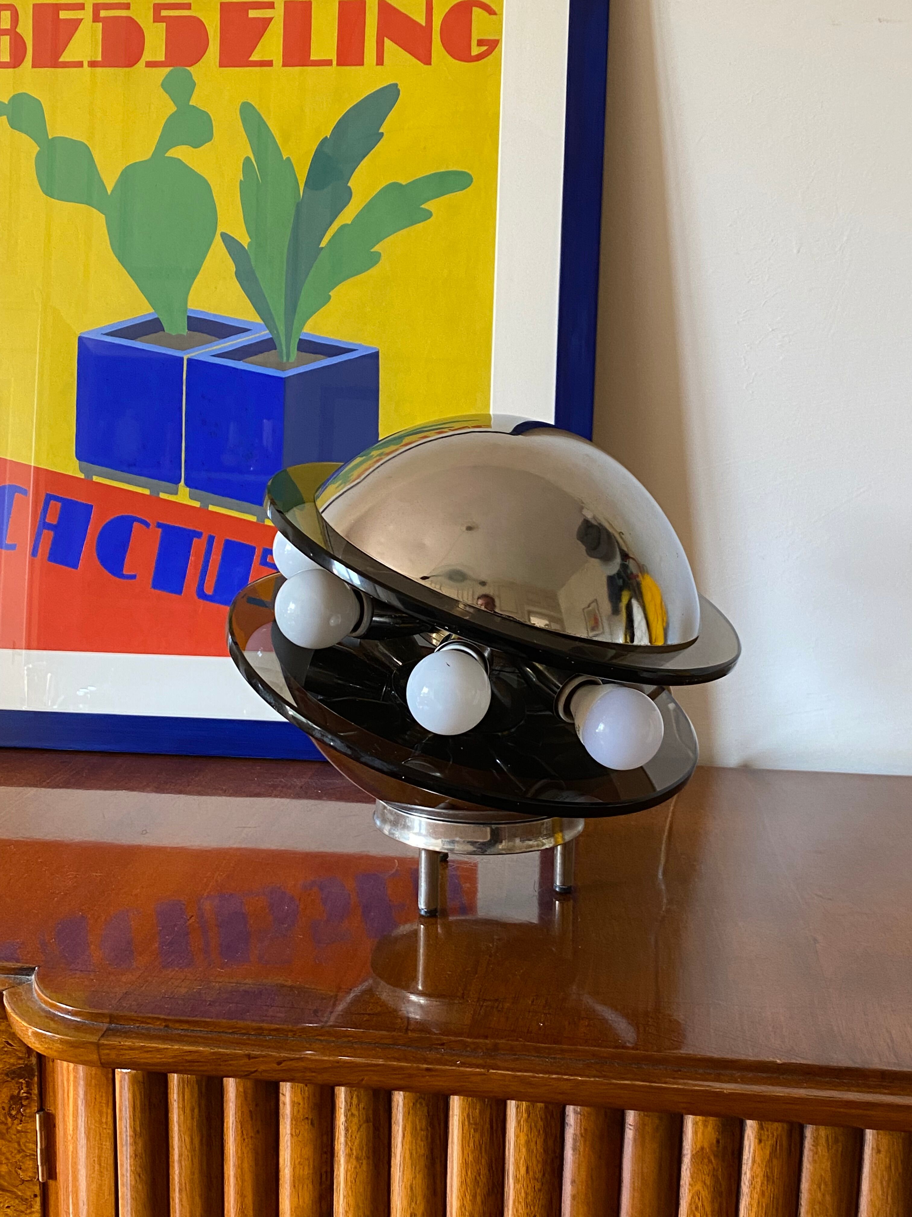 Space age flying saucer Ufo table lamp, Italy 1970s