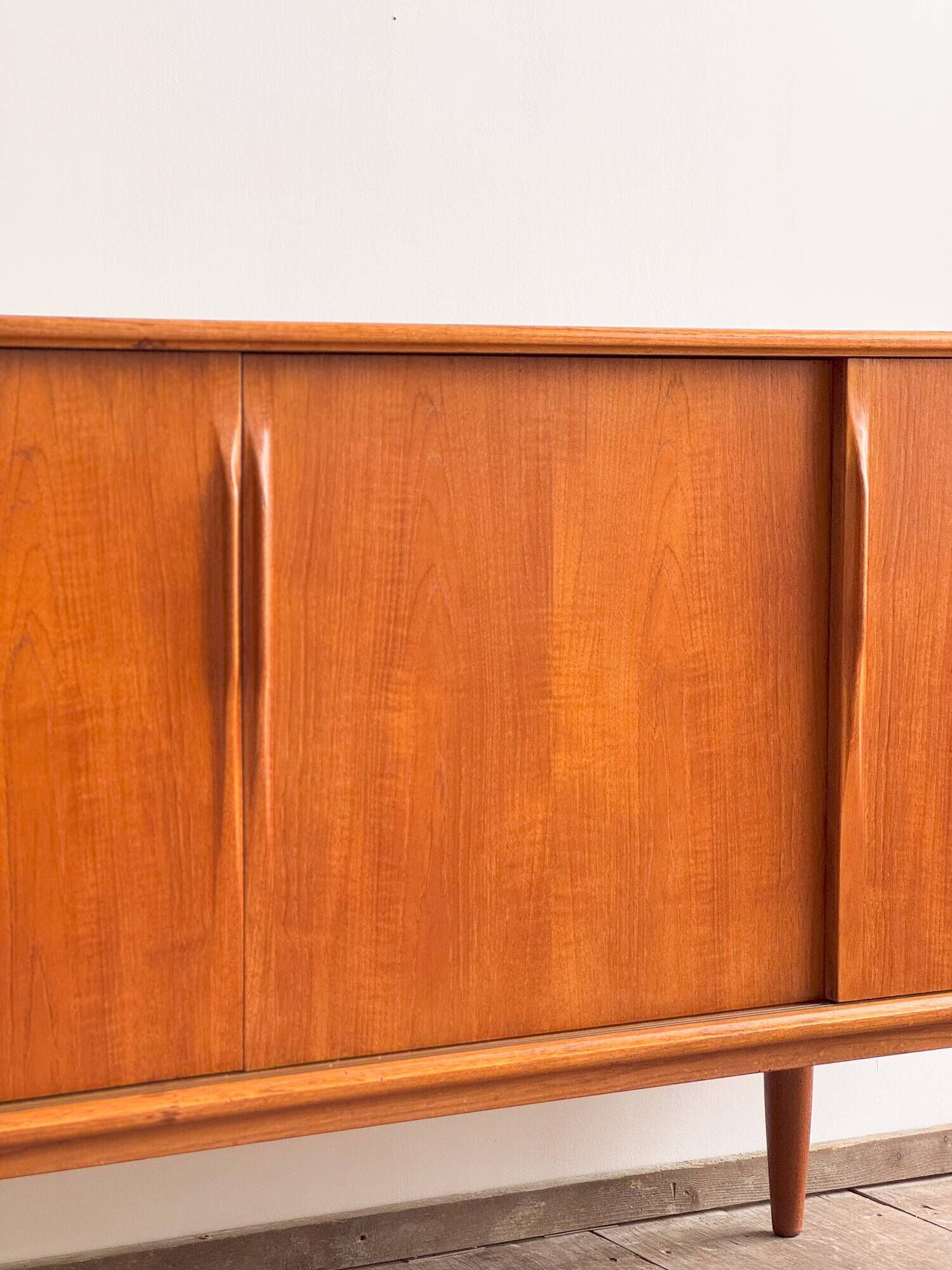 Enfilade danoise vintage en teck par Axel Christensen Odder, années 1960