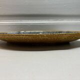 Plat bleu à fleurs