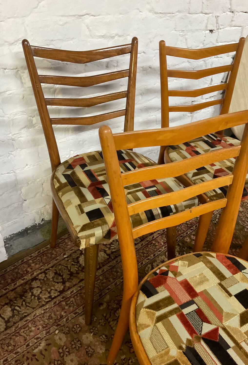 Series of 4 Scandinavian chairs from the 50s and 60s