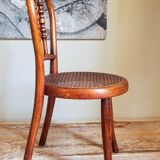 Chaise enfant en bois rond courbé cannée ancienne