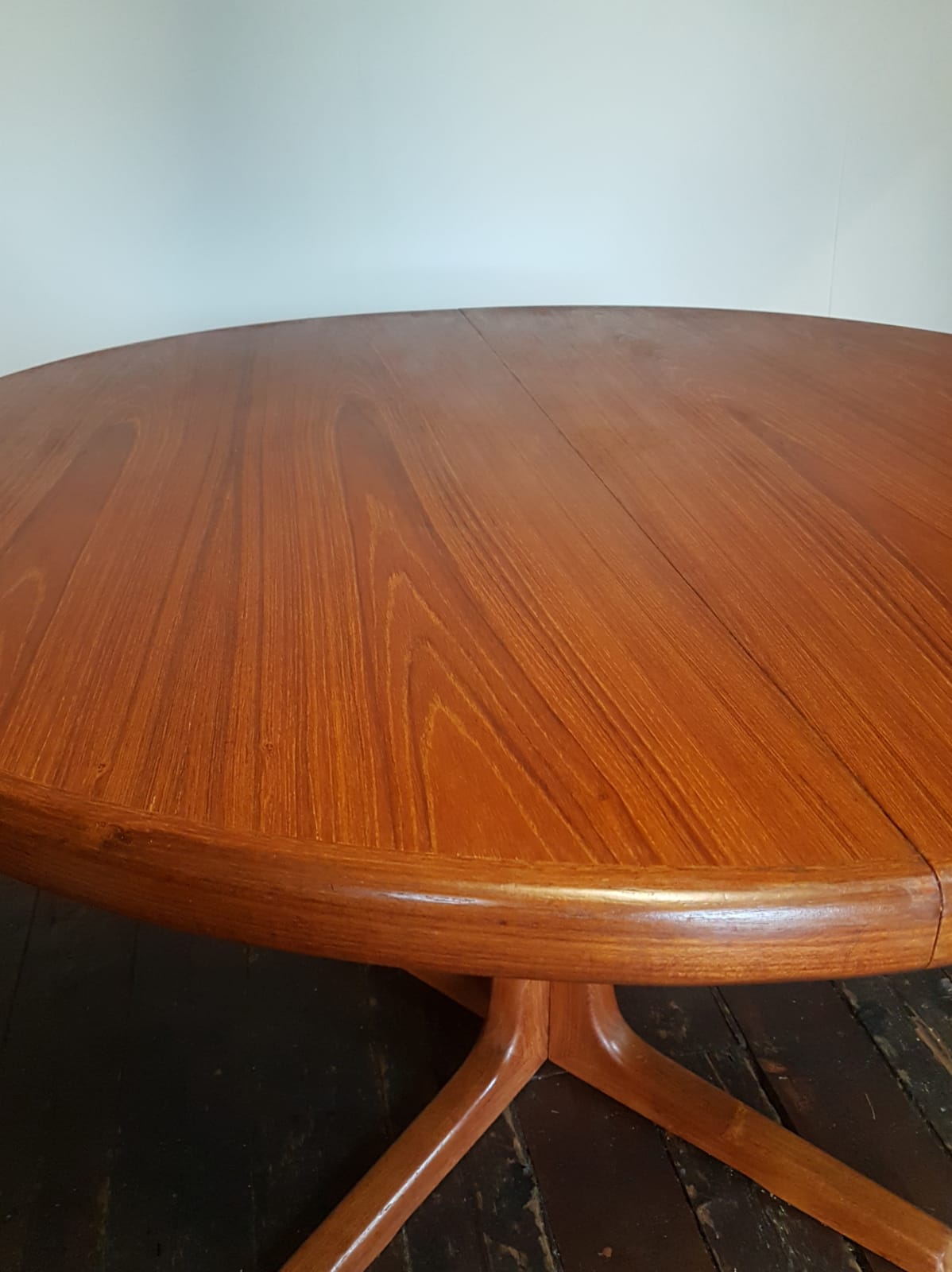 Table par Niels O. Møller pour Gudme Mobelfabrik