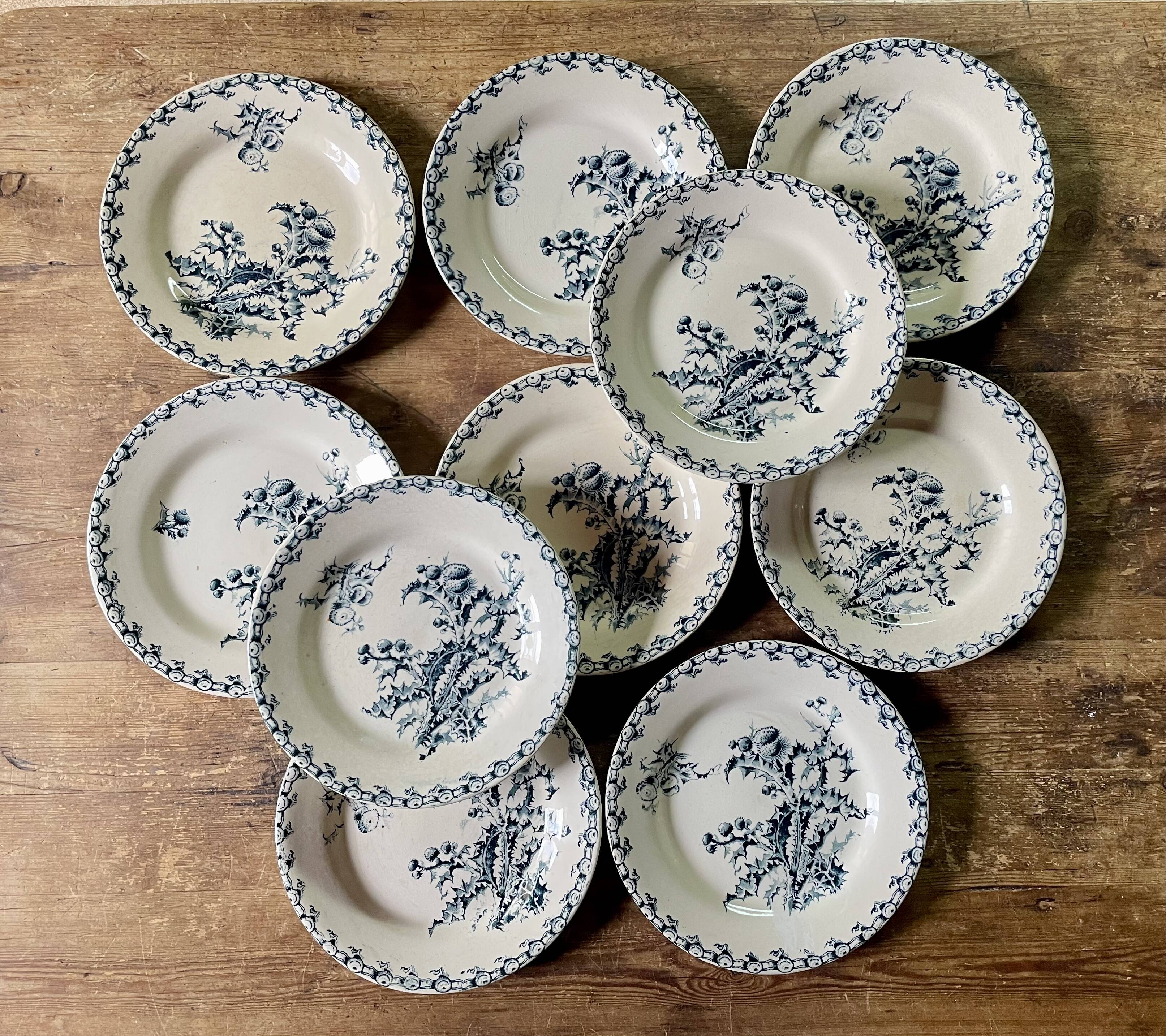 10 plates thistles Gien