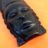 Masque à suspendre   Visage Africain    Bois d' ébène