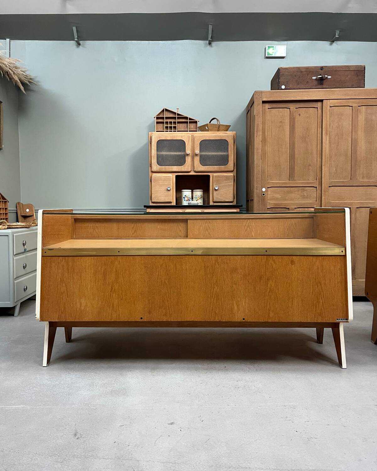 1950s Siegel Paris display counter (renovated)