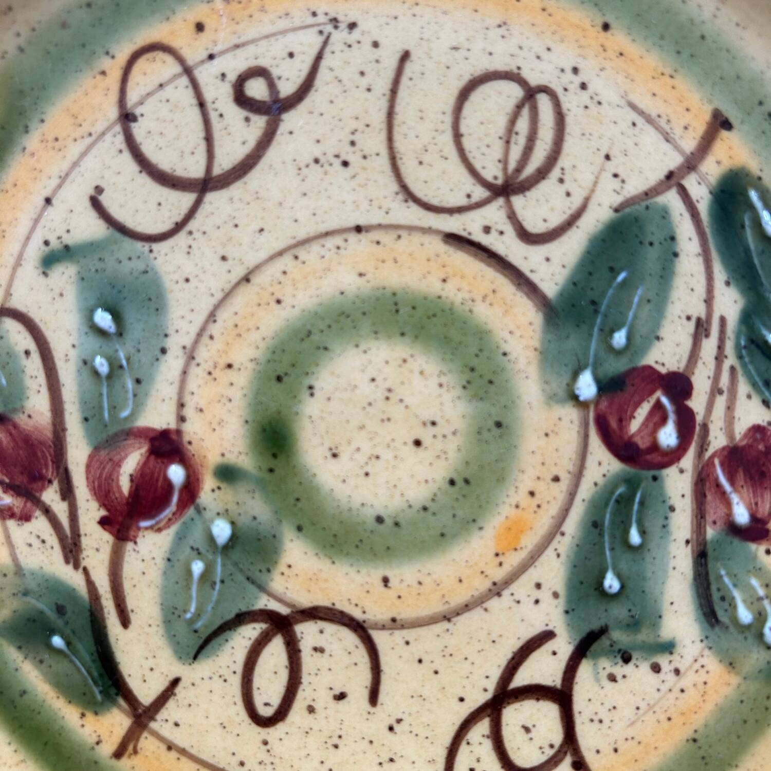 Small dish with Provençal decor