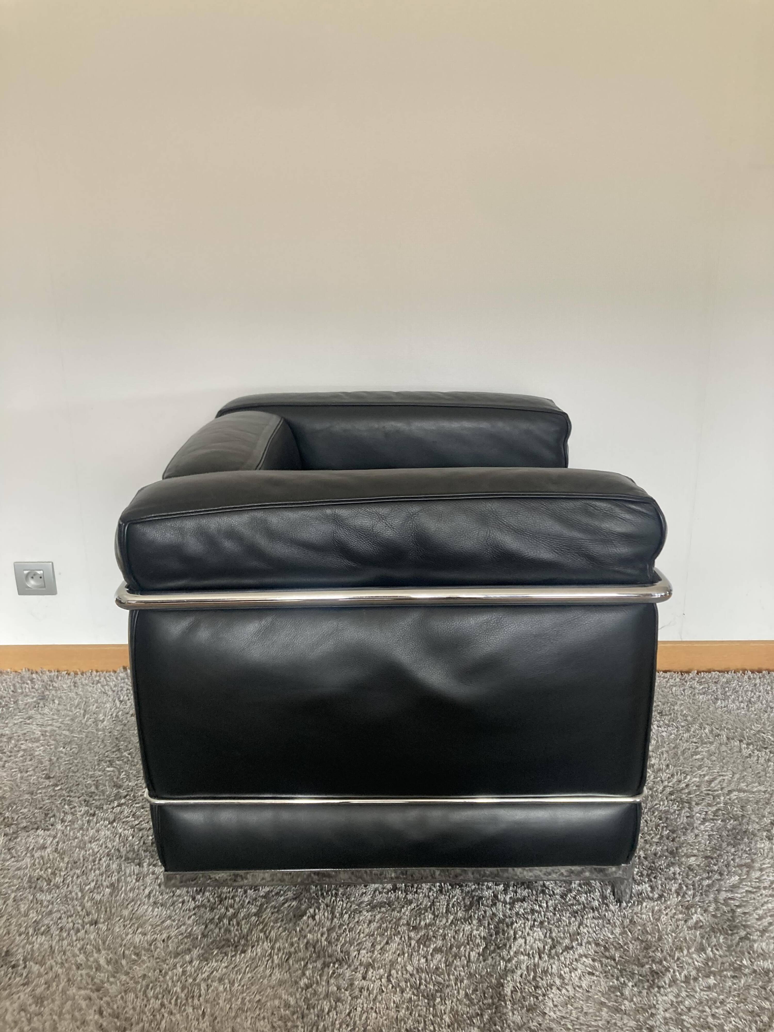 Fauteuil lc2 lecorbusier en cuir noir