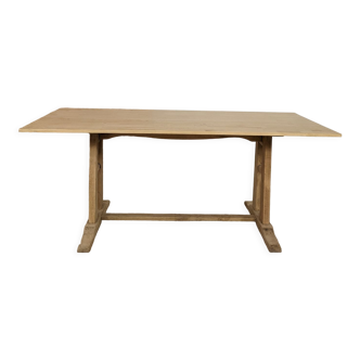 Farmhouse table