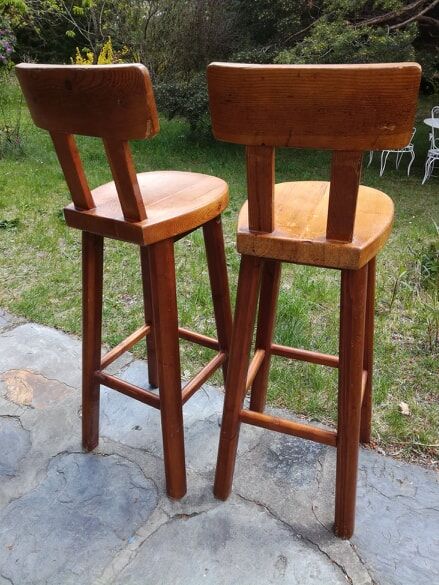Pair of bar stools, mountain style