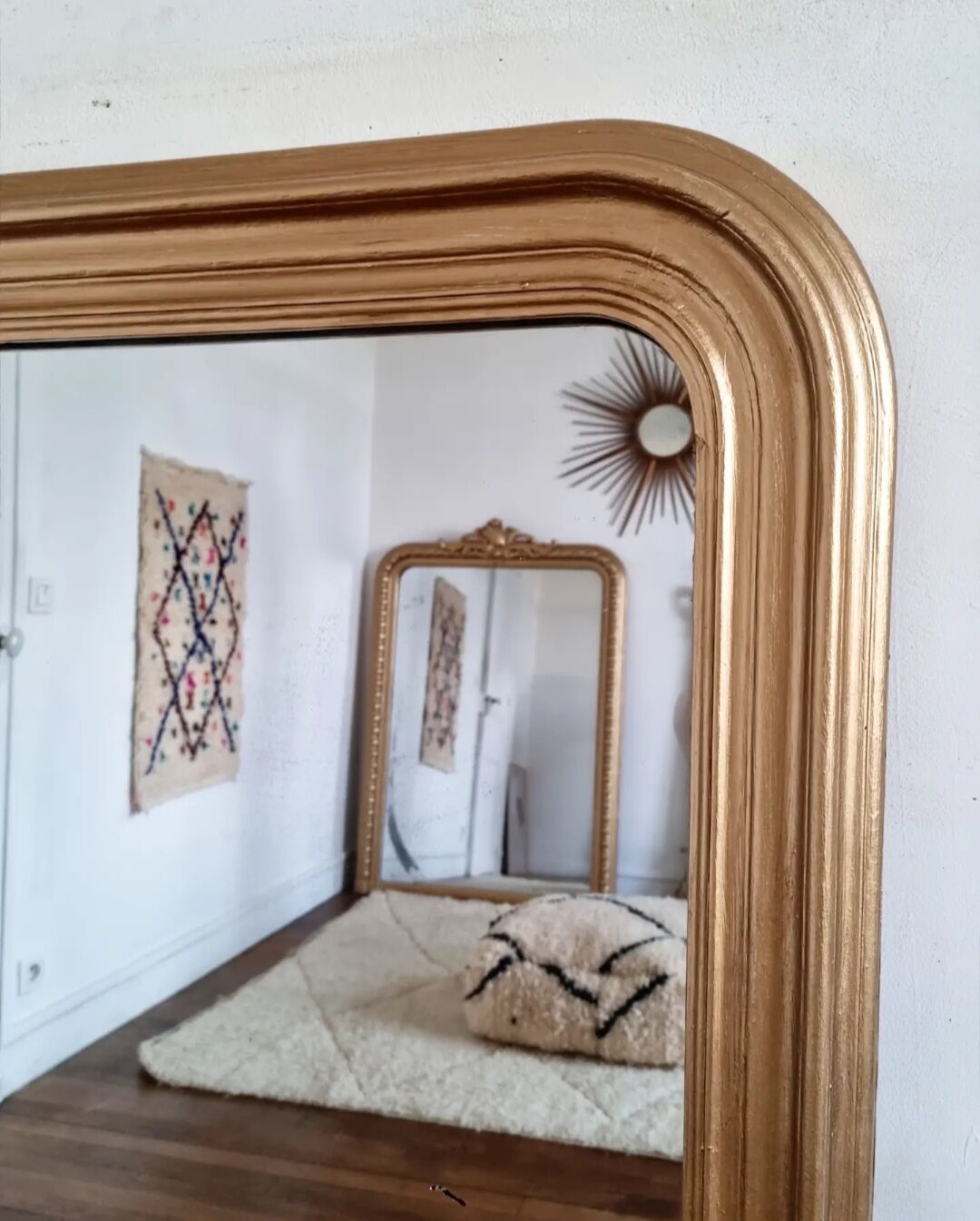 Large antique mirror 93x135cm