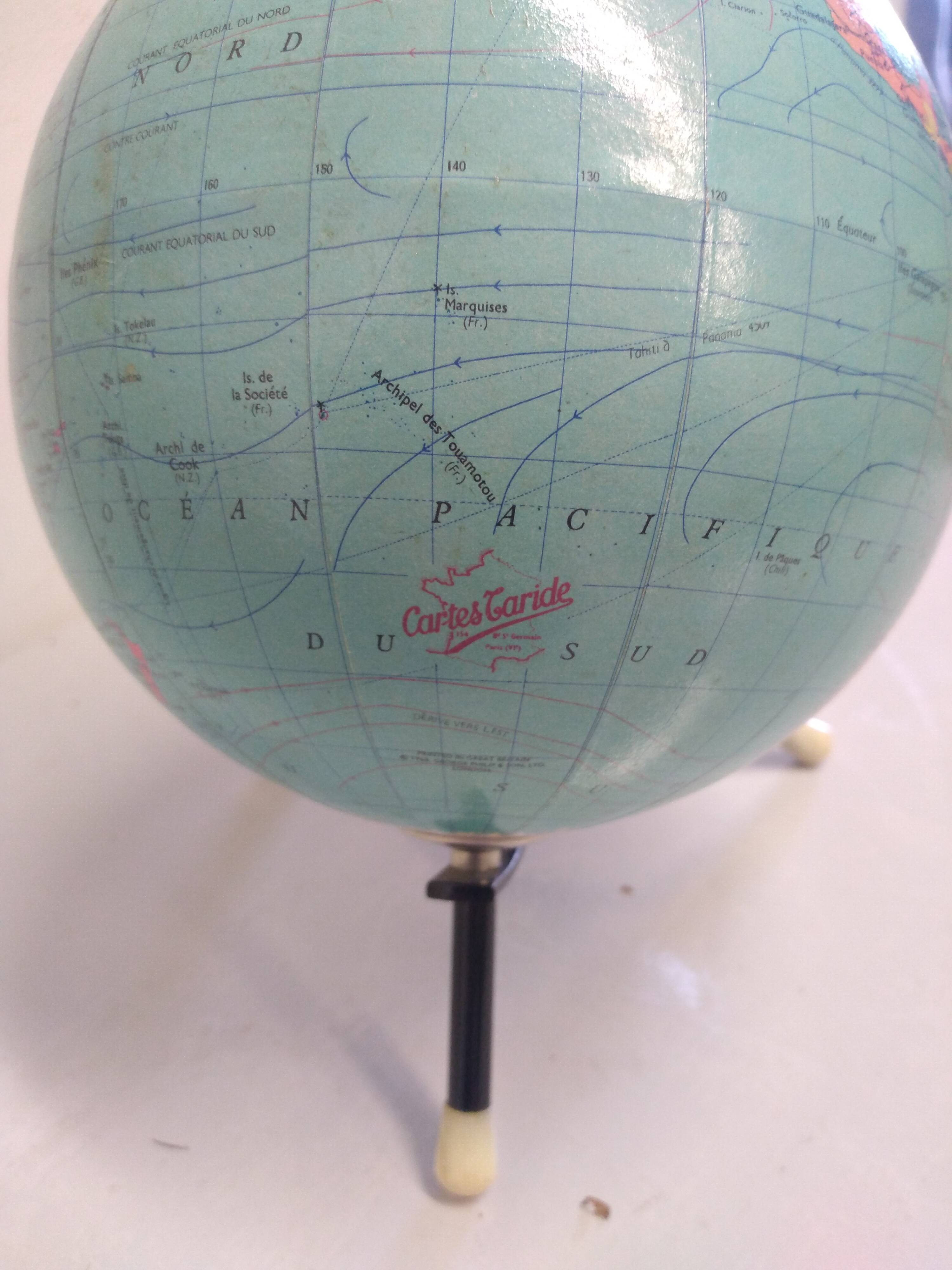 Ancien Globe terrestre carte taride