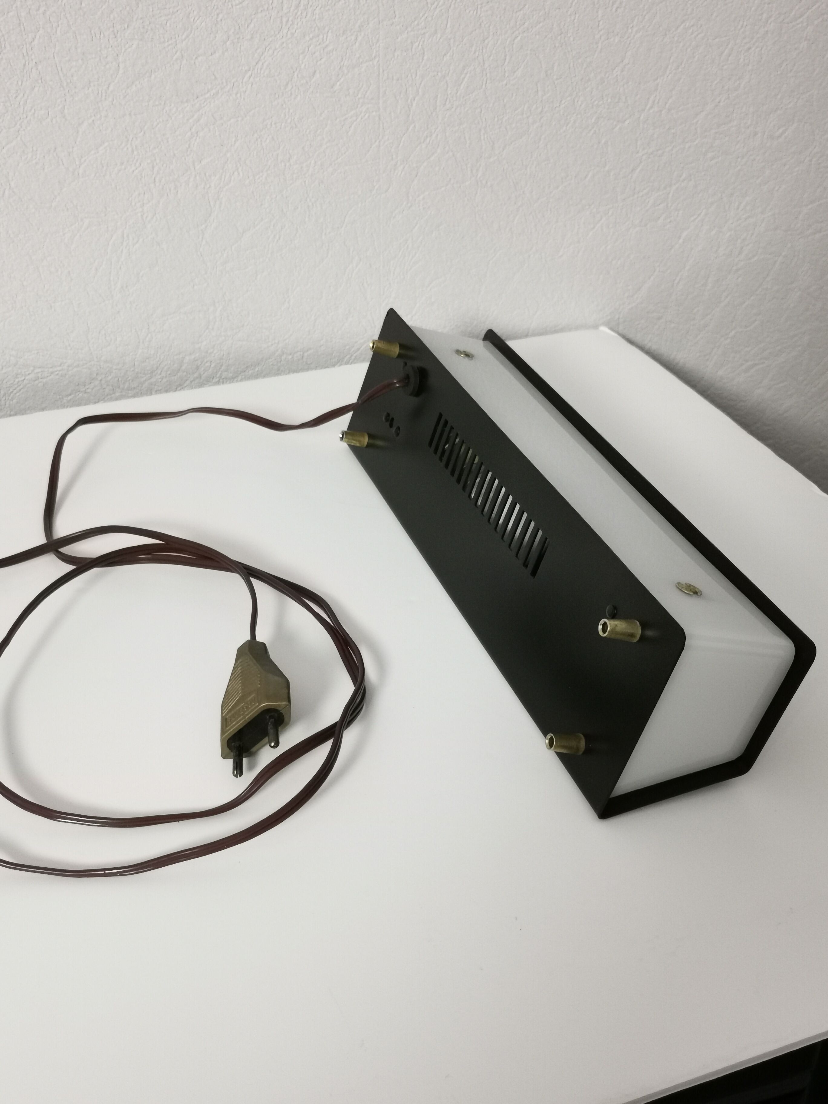 Arlus House metal plexiglass horizontal lamp, France, 1960