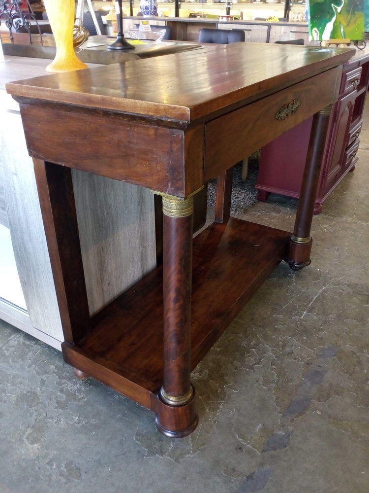 Console style empire