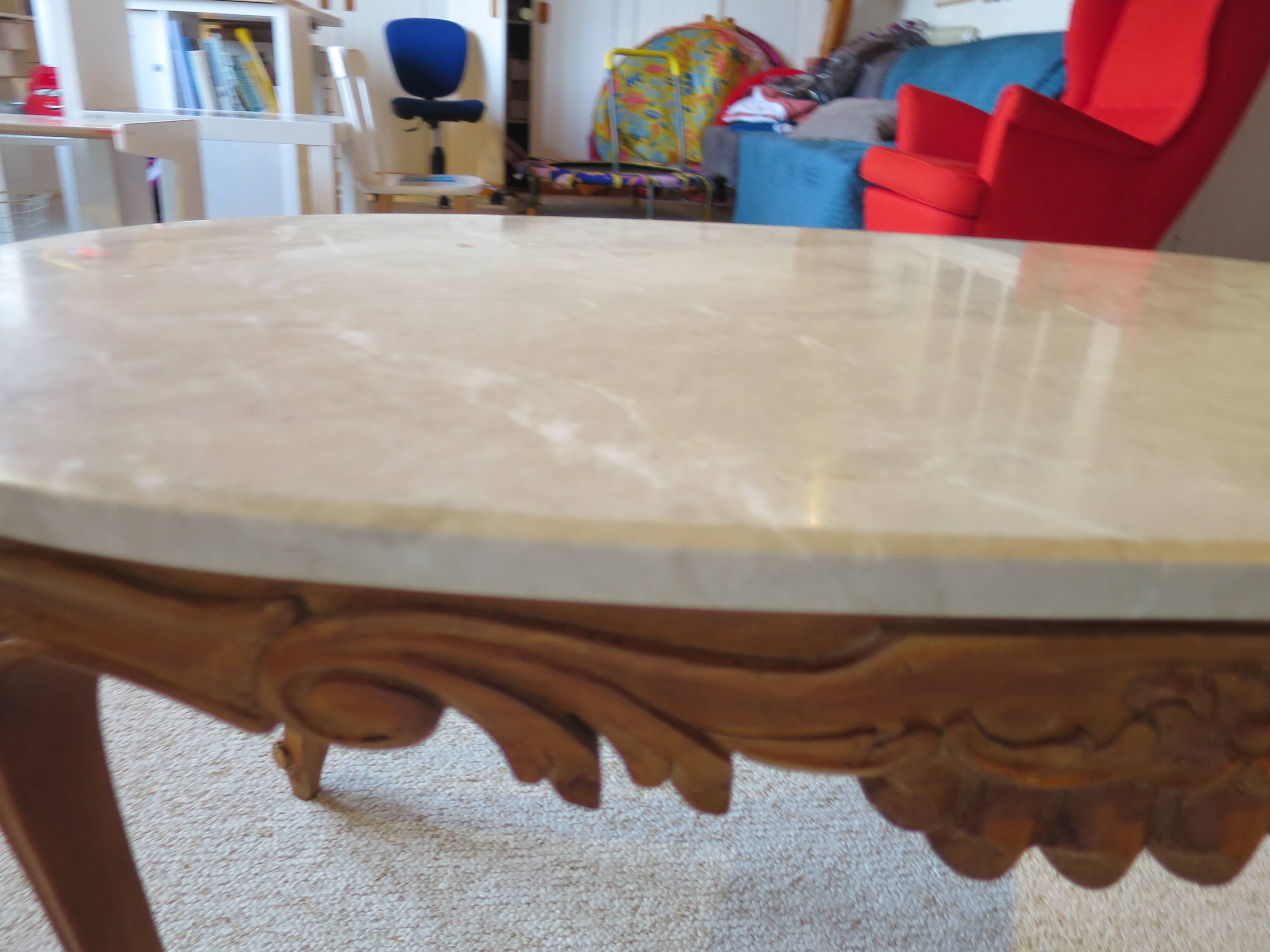 Oval coffee table - carved wood - white veined marble - Regency / Louis XV style