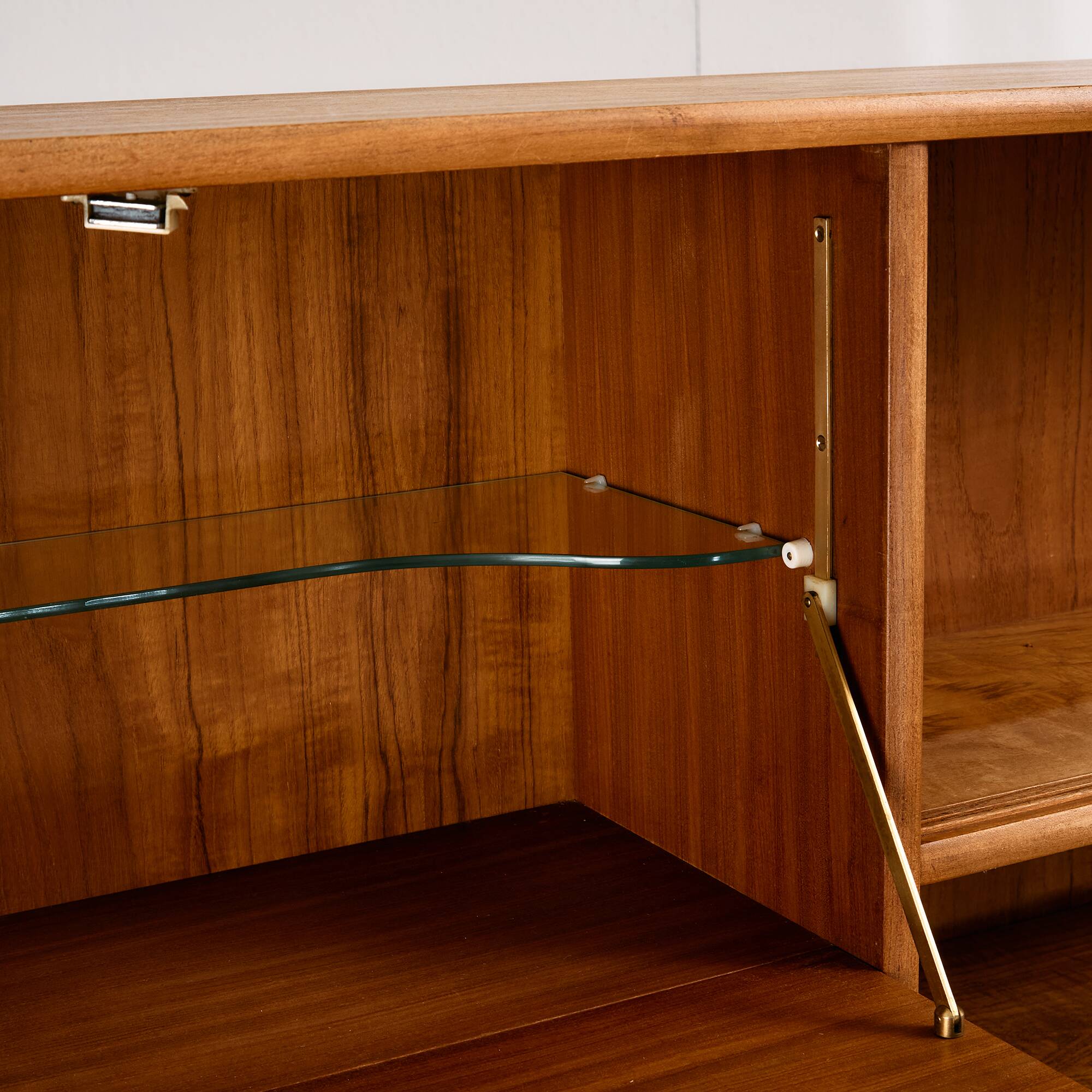 Mid-Century Teak Highboard with Sculpted Legs, Storage and Glass Shelf, 1960s