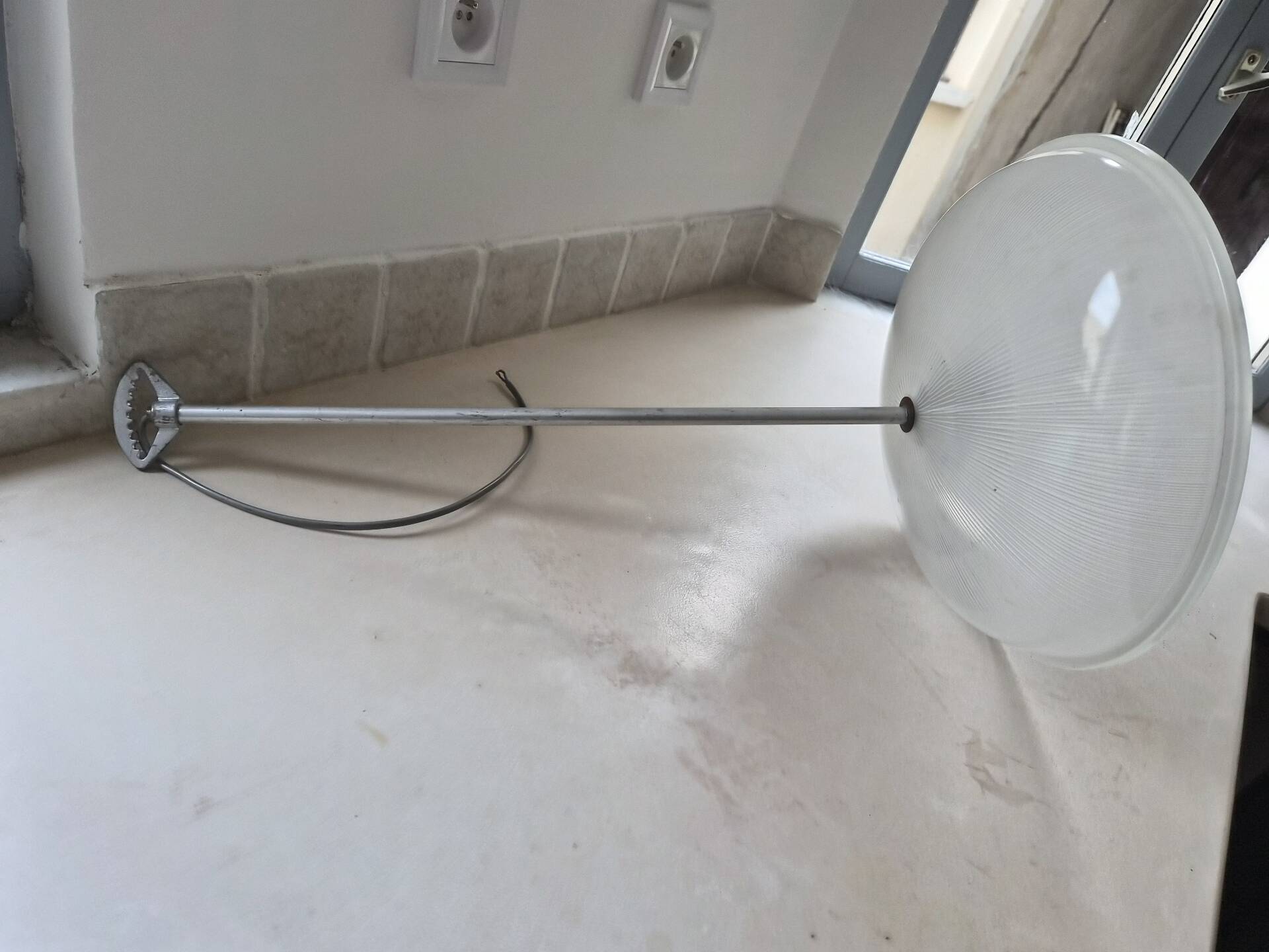 Holophane suspension