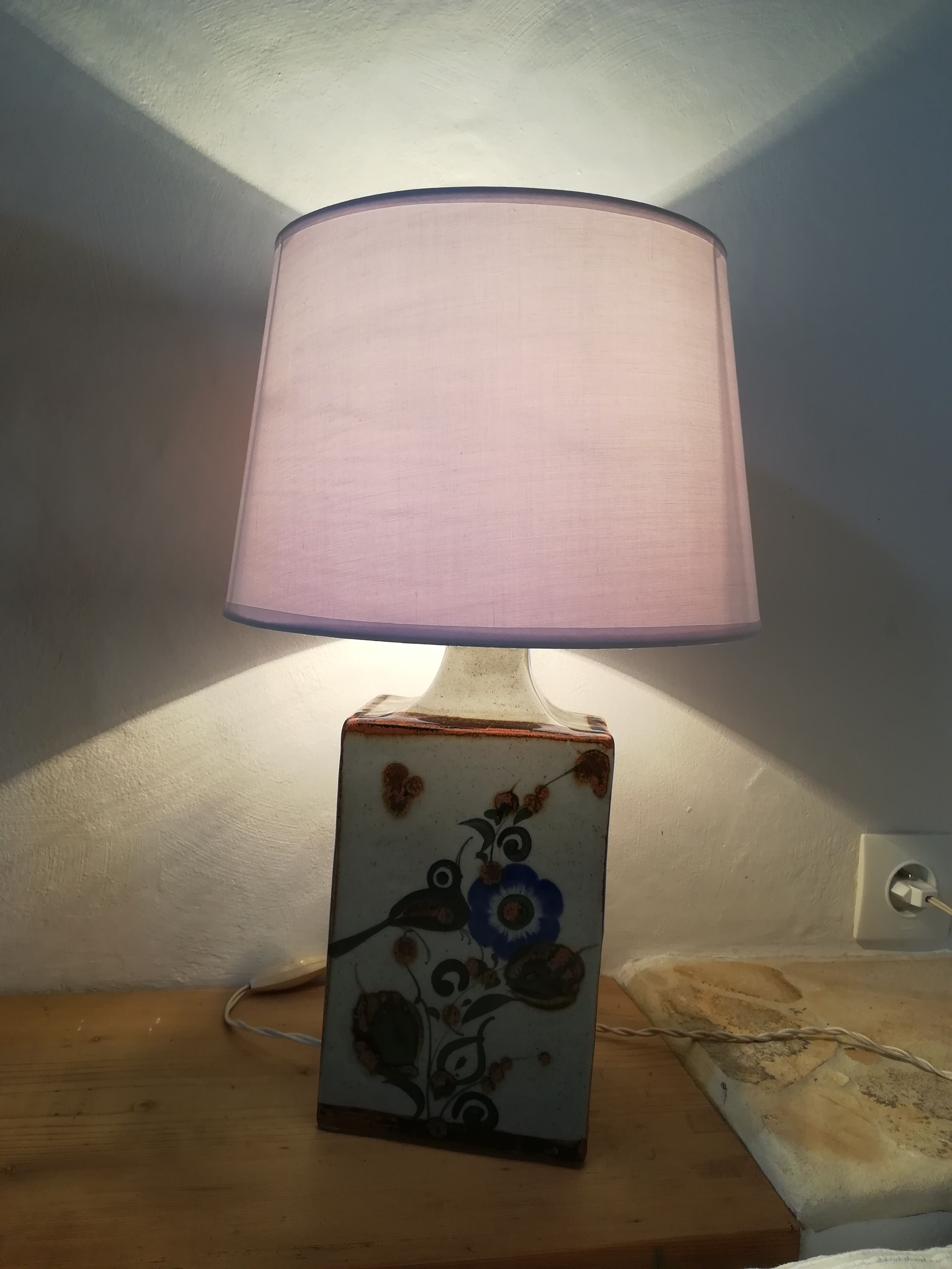 Ceramic lamp