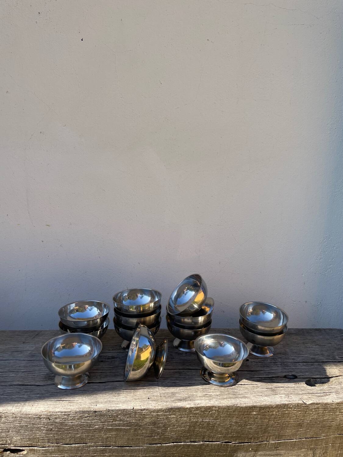 12 coupelles en inox 1970
