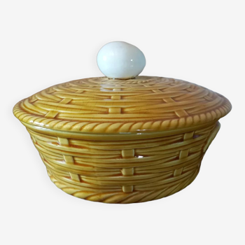 Sarreguemines candy box in basket and egg shape