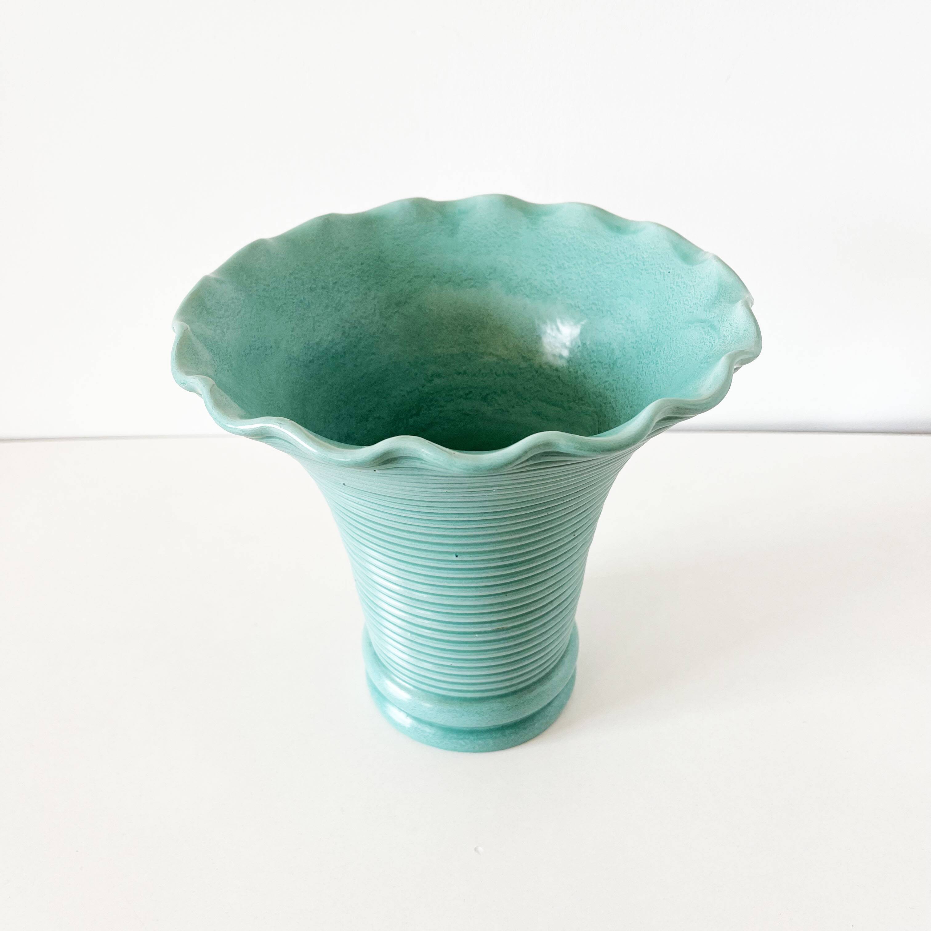 Vintage ceramic ribbed corolla vase