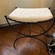 Tabouret curule en fer forgé noir